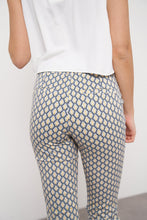 Charger l'image dans la galerie, Oraije Chinos Straight Printed Pants