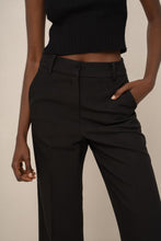 Cargar imagen en el visor de la galería, Oraije Straight Flowy Cut Pants Stanley Black