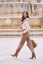 Cargar imagen en el visor de la galería, Oraije Straight Cut City Pants Garance Taupe