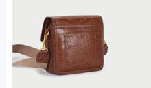Charger l'image dans la galerie, Sac à main de dame en cuir grain crocodile