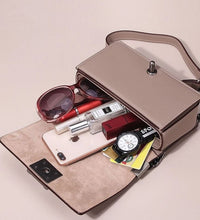 Afbeelding in Gallery-weergave laden, Rhombus Grain Leather Ladies Shoulder- Handbag
