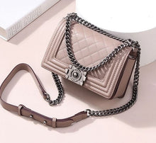 Afbeelding in Gallery-weergave laden, Rhombus Grain Leather Ladies Shoulder- Handbag