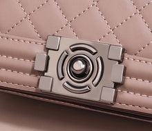 Afbeelding in Gallery-weergave laden, Rhombus Grain Leather Ladies Shoulder- Handbag