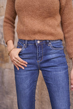 Load image into Gallery viewer, R-Display Slim Jeans