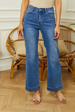 Load image into Gallery viewer, R.Display Wide-Leg Jeans