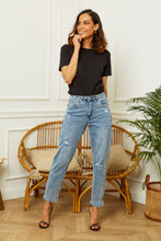 将图片加载到图库查看器,R.Display Straight Cut Ripped Jeans