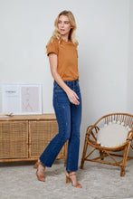 将图片加载到图库查看器,R.Display Flared Jeans with Buttons closure