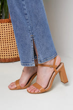 将图片加载到图库查看器,R.Display Straight High Waist Jeans