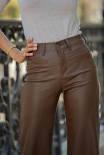 Charger l'image dans la galerie, Oraije Wide-Leg Synthetic Leather Pants Valentine Brown