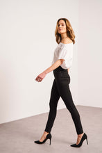 Lade das Bild in den Galerie-Viewer, Oraije Skinny Fit Jeans