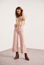 Cargar imagen en el visor de la galería, Oraije Wide Legged Denim Jeans