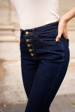Afbeelding in Gallery-weergave laden, Oraije Brut Blue Cropped Flare Buttoned Jeans