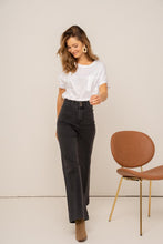 Afbeelding in Gallery-weergave laden, Oraije Wide-Leg Denim Jeans Elena