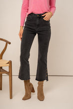 将图片加载到图库查看器,Oraije Flare with a Slit Jeans Sophie