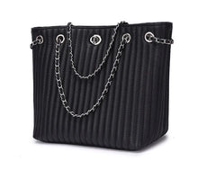 将图片加载到图库查看器,Large Capacity Women Leather Handbags with Chain Strap
