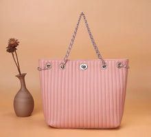 将图片加载到图库查看器,Large Capacity Women Leather Handbags with Chain Strap