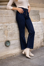 Afbeelding in Gallery-weergave laden, Oraije Brut Blue Cropped Flare Buttoned Jeans
